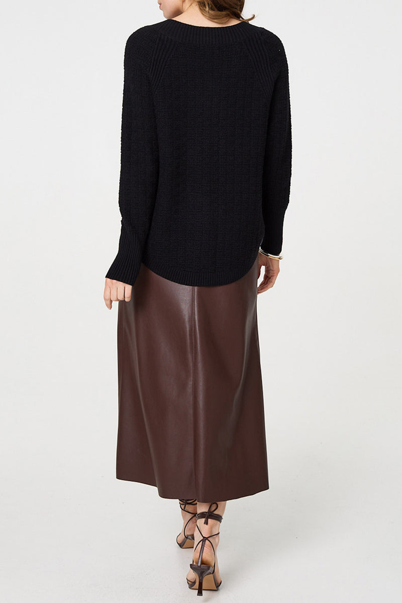 BLACK | Textured Knit Relaxed Curve Hem Jumper