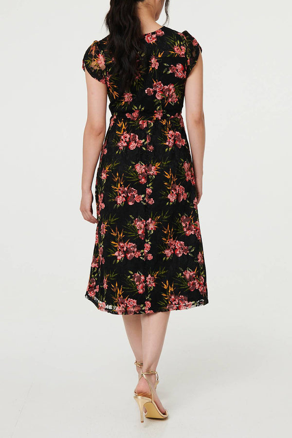 BLACK | Floral Cap Sleeve Lace Midi Dress