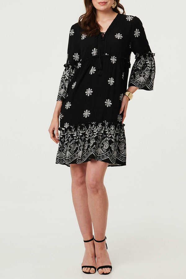 Border Print 3/4 Sleeve Short Dress| BLACK