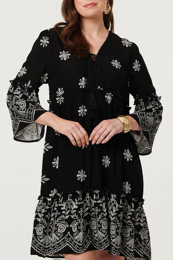 Border Print 3/4 Sleeve Short Dress| BLACK