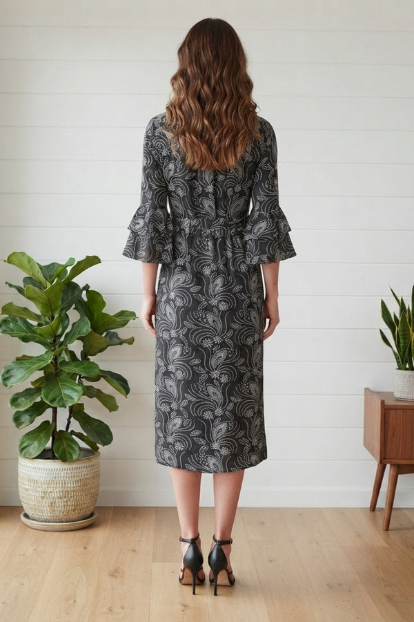 Floral 3/4 Flared Sleeve Midi Dress| MULTI BLACK