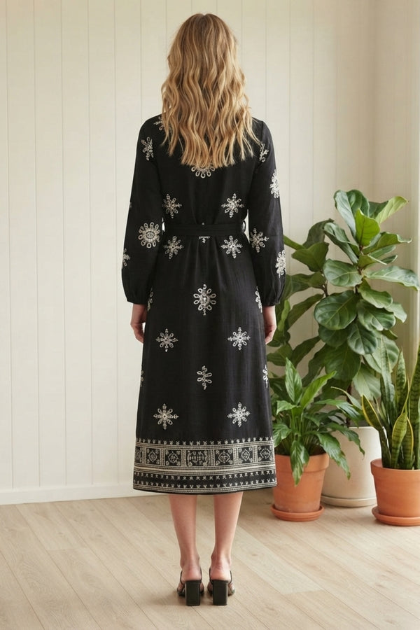 Border Print Long Sleeve Tie Midi Dress| BLACK