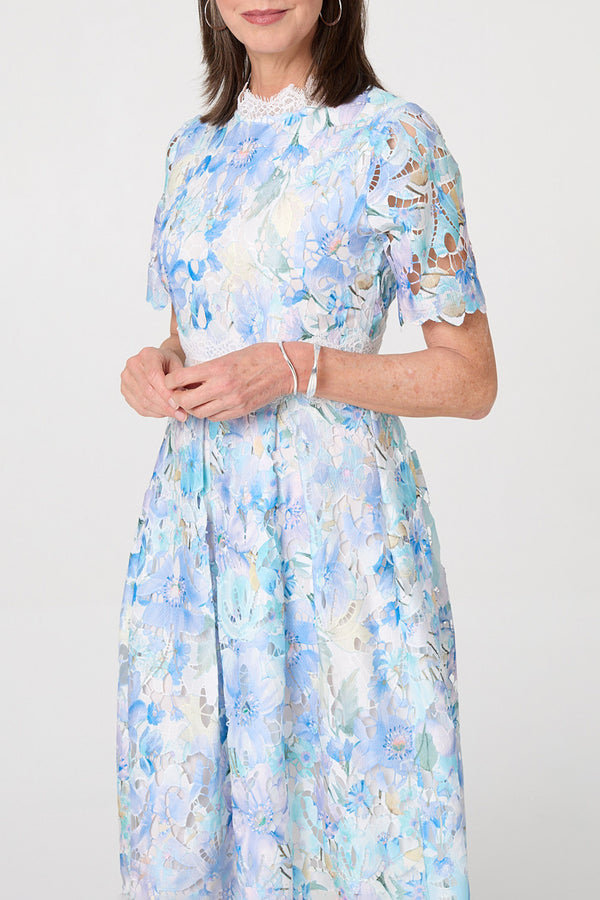 MULTI BLUE / Floral Lace Cut-Out Midi Dress