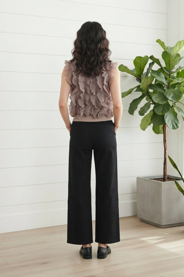 Ruffled Knit Texture Sleeveless Top| BEIGE