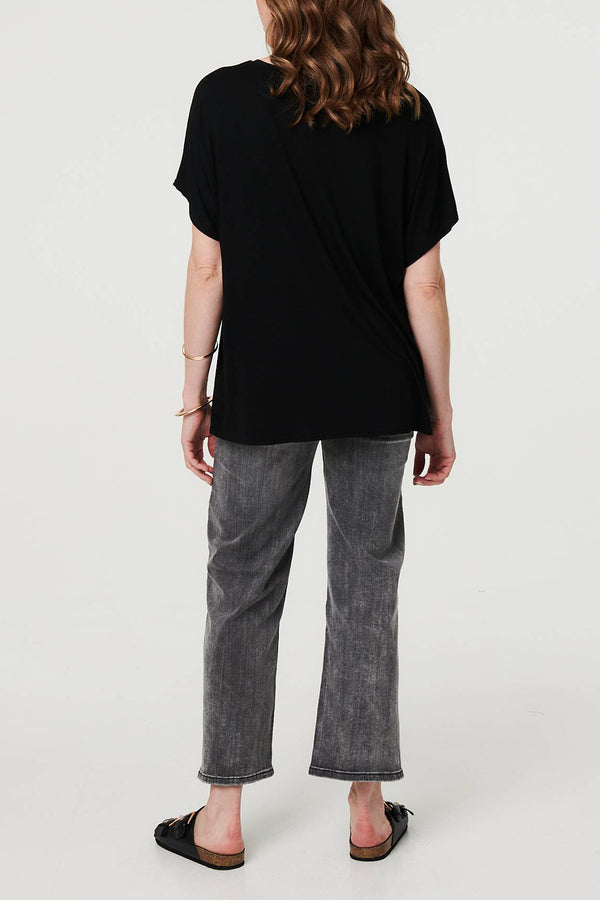 Sparkly Feather Print Relaxed T-Shirt| BLACK