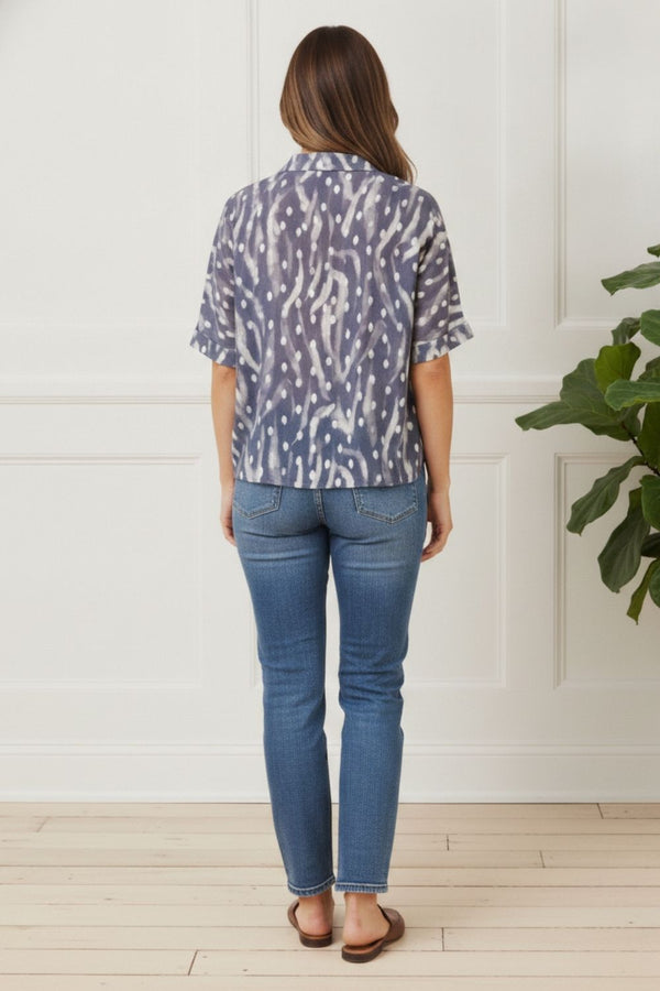 Printed 1/2 Sleeve Relaxed V-Neck Blouse | INDIGO