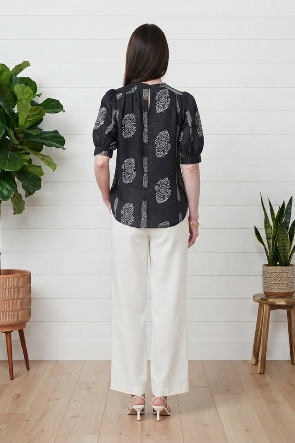 Printed Tie Front V-Neck Relaxed Blouse| BLACK