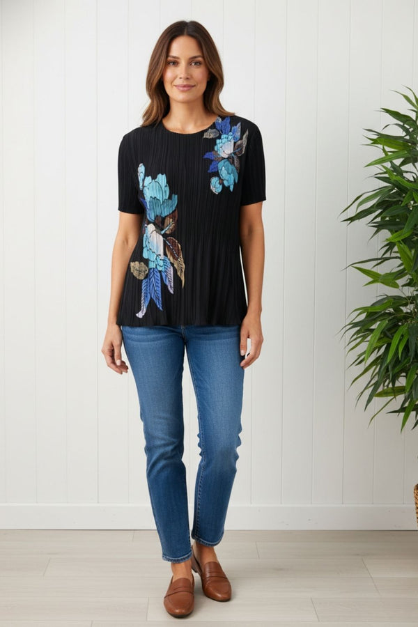 Floral Short Sleeve Pleated Texture Top| BLACK