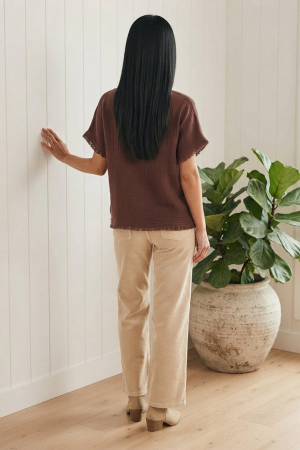 Frayed Hem Short Sleeve Relaxed Top| CHOCOLATE